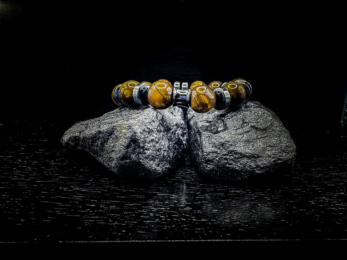 Men’s conquerer 14mm Tigers eye bracelet