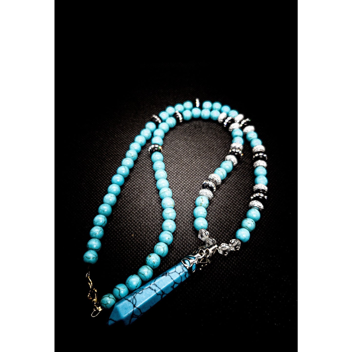 Stabilized Turquoise Clasps Necklace